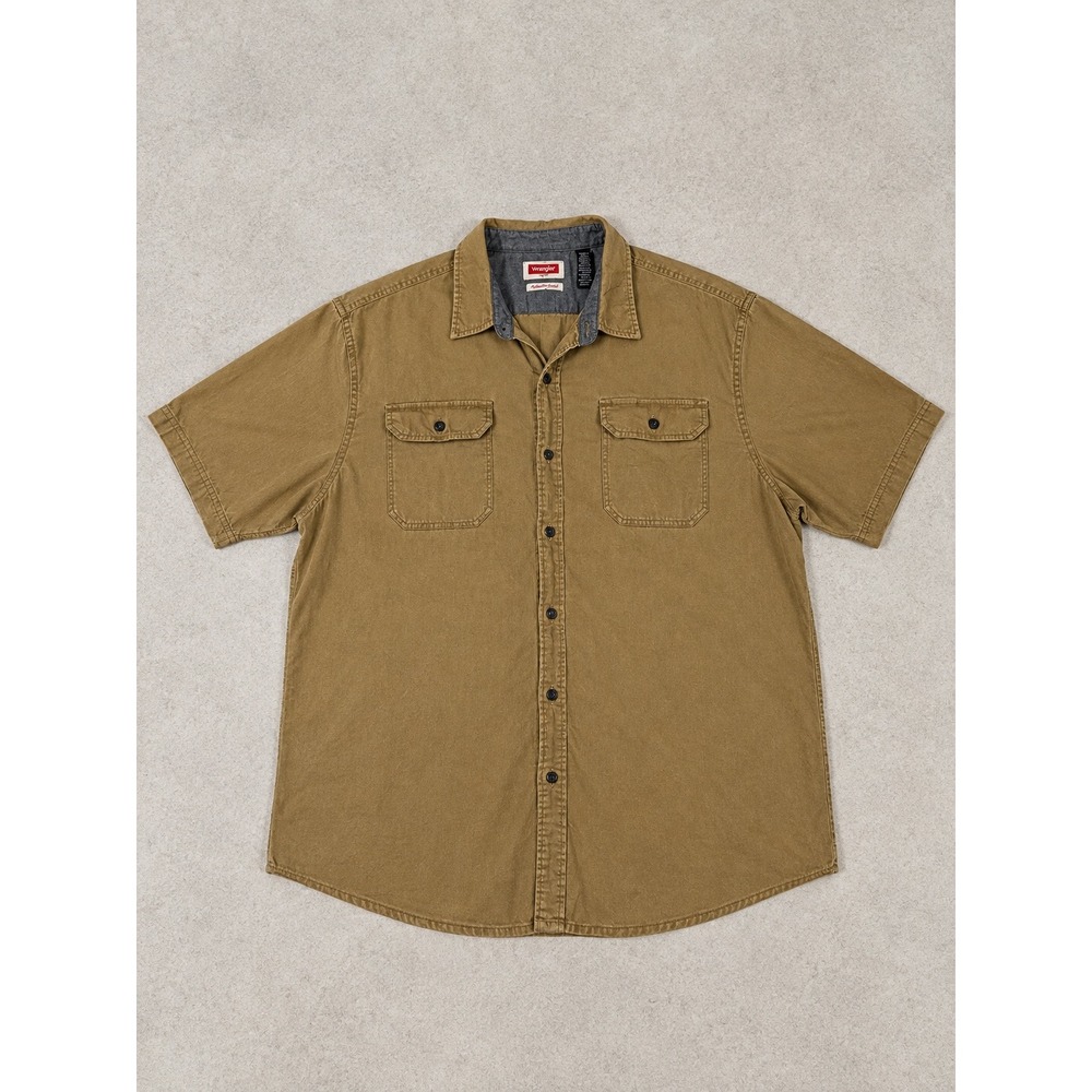 Wrangler Flex for Comfort Mens 2XL Khaki Tan Short Sleeve Button Down Shirt